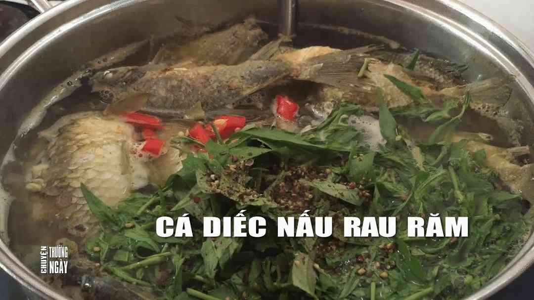 Cách làm cá diếc nấu rau răm đúng cách